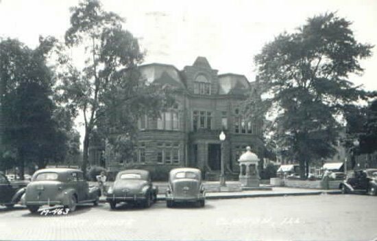 clintoncourthouse1946.jpg