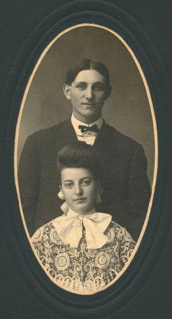Picture of Charles and Jennie Johnson.