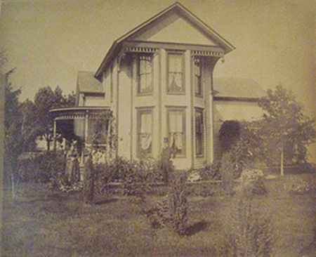 Photograph of Dr. George W. Hyde house.