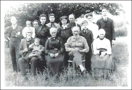 Photograph of Scott Family.