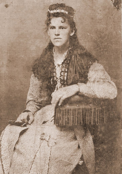 Photograph of Susannah (Swisher) Moore Nowlin.