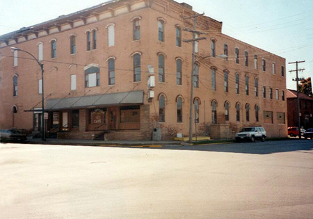 Picture of Taylor-Magill front and right side of building.
