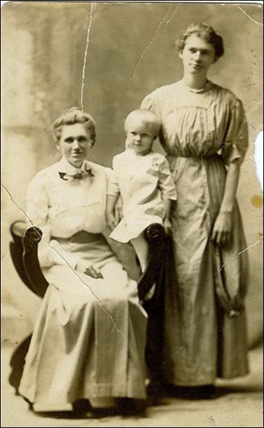 Photograph of Three Generations of Ellingtons.